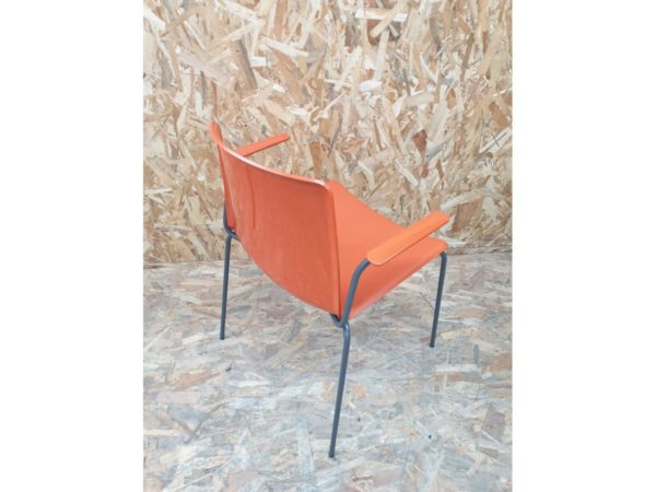 Pedrali orange 3_clipped_rev_1