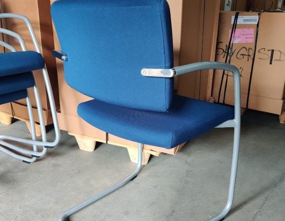 Chaise de réunion SYNERGY avec accoudoirs - OCCASION – Image 3