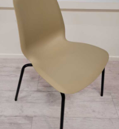 Chaise empilable kaki DONA - OCCASION – Image 3