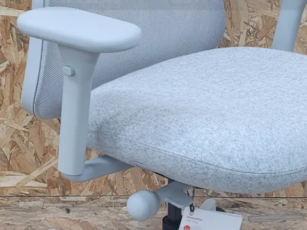 Fauteuil Herman Miller LINO Gris Minéral / Rhino - NEUF – Image 4