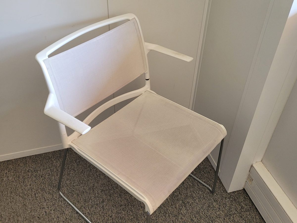 Chaise de réunion empilable Wilkahn blanche SWEET - OCCASION – Image 5