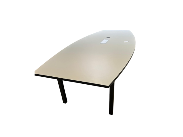 Table-de-r-union-tonneau-L280-RECEP-OCCASION