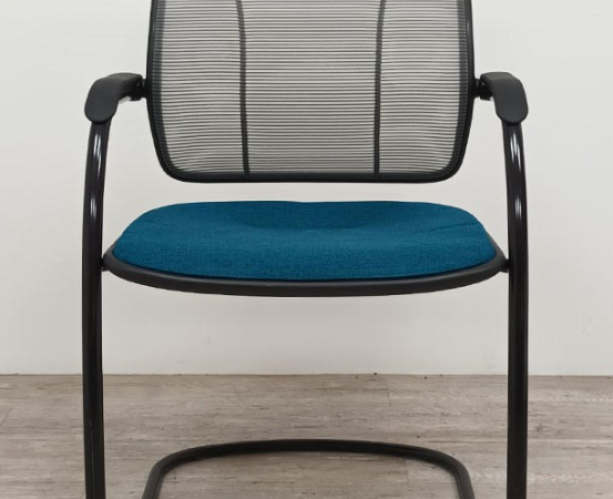 Chaise luge Humanscale gris clair et bleu - OCCASION – Image 5