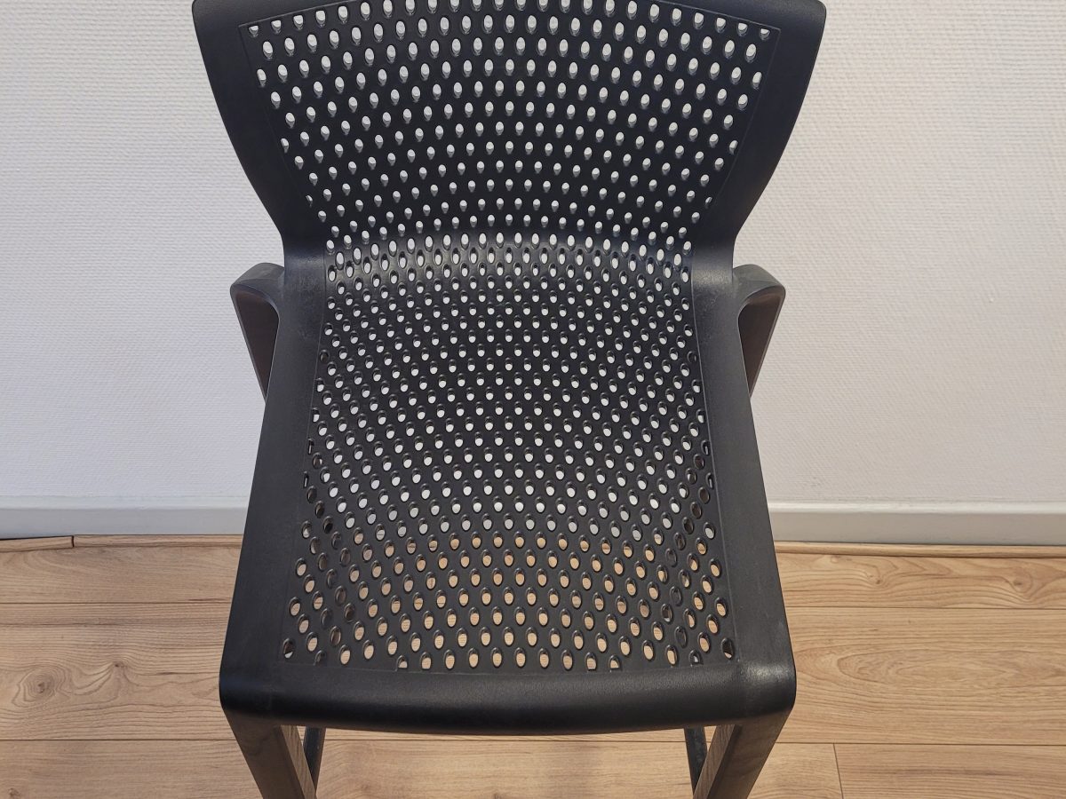 Chaise haute empilable DOCKER DISQUE noire - OCCASION – Image 6